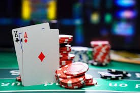 Meja Lightning Roulette live dealer di platform raja123 dengan antarmuka pemain yang intuitif